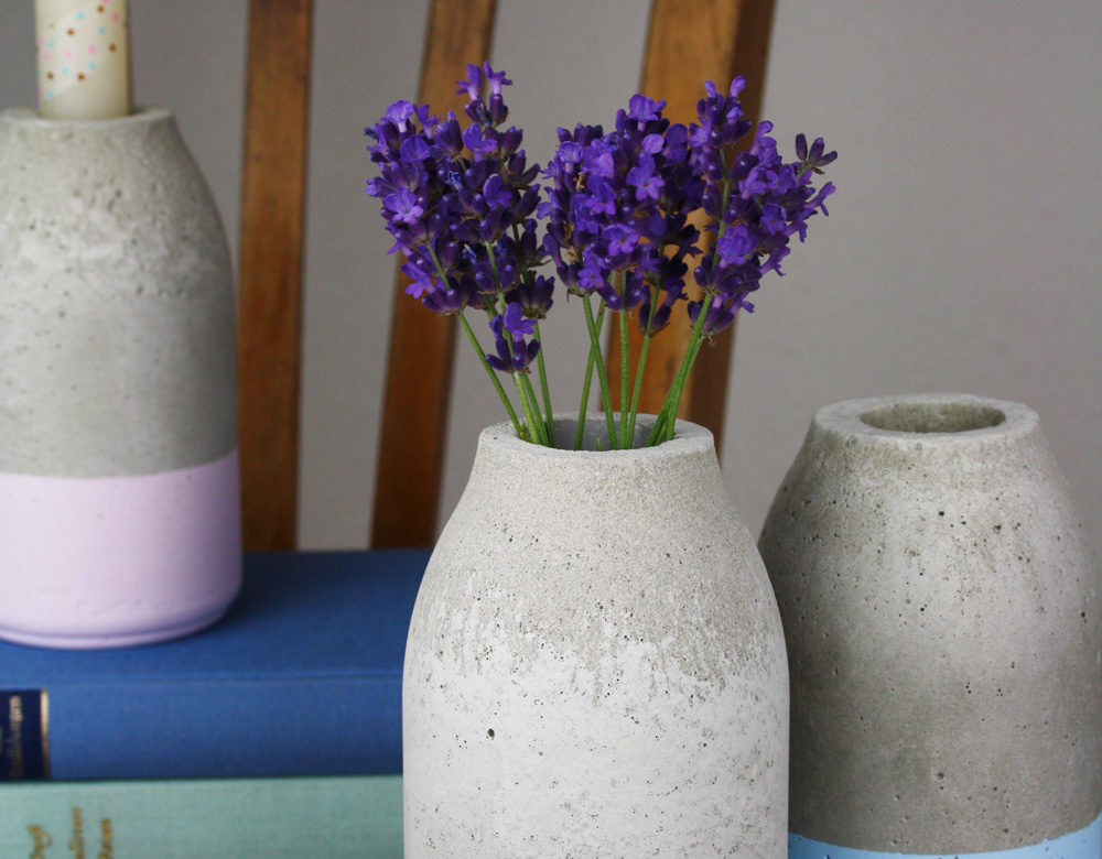 Flaschenförmige Beton Vase ›Flasche‹ oder Kerzenständer DIY Anleitung auf Hallo Piepmatz